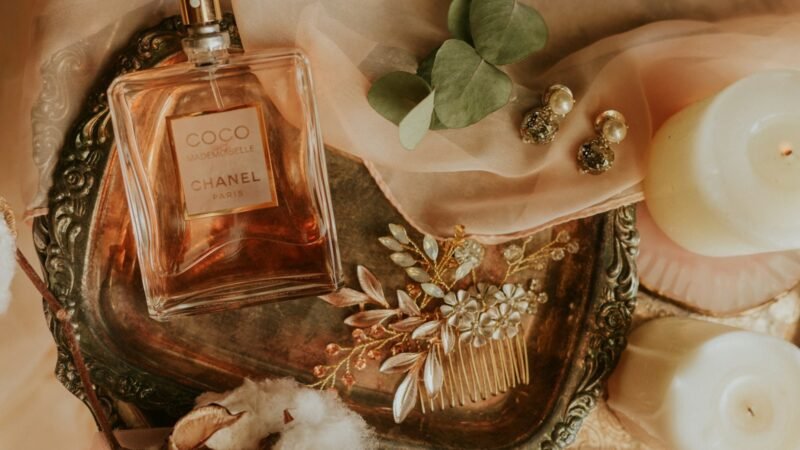 Perfumes Virais TikTok Que Fixam: Testamos e a Real é Essa!
