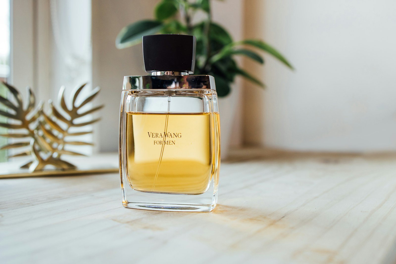 Perfumaria — Perfume para Balada Primavera que Dura Noite Toda: Frutados Imbatíveis