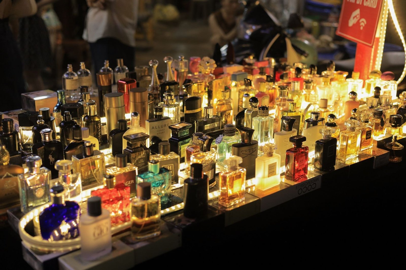 Perfumaria — Com R$1.000 dá pra ter isso: Sauvage Elixir, da Dior, vale o preço cheio?