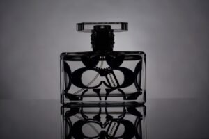 Couro em perfume masculino quase nunca cheira a couro