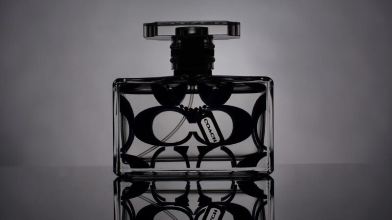 Couro em perfume masculino quase nunca cheira a couro
